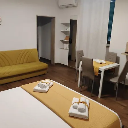 Montebello 3* 特拉尼